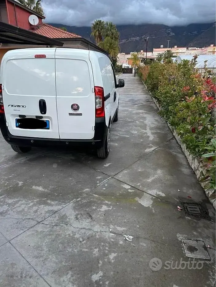 Usata Fiat Fiorino 95 CV (69 kW) 2019 Bianco Monovolume