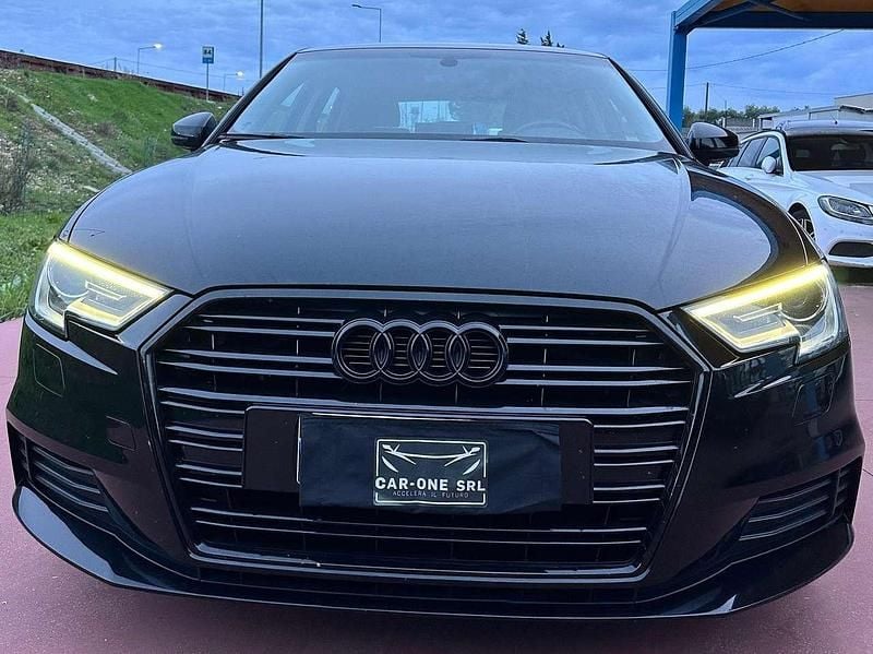 Other Usata 2017 Audi A3 Ambiente Tre volumi | 13.500 € (Ottimo prezzo) - Immagine 1/4