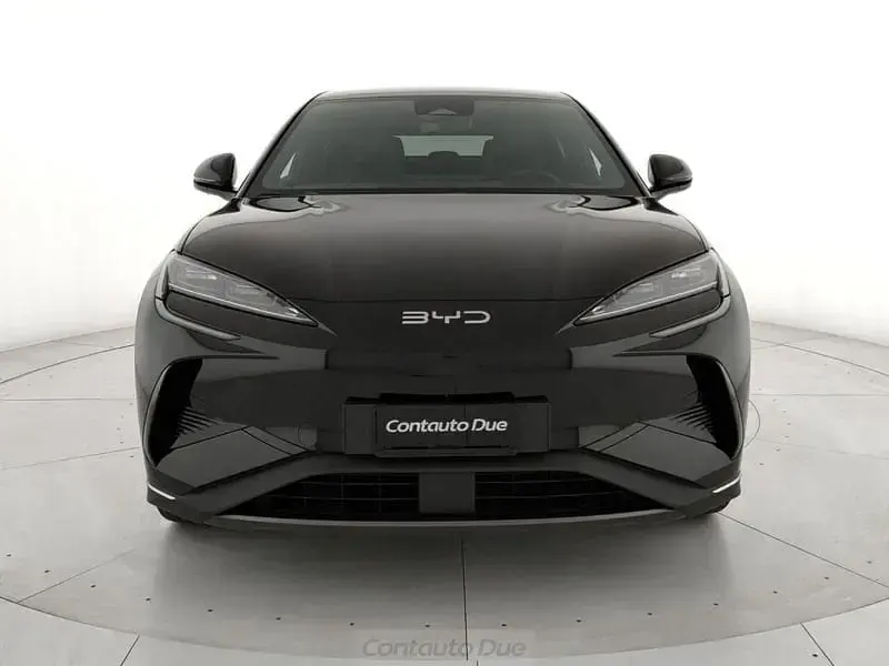 Nuova BYD Sealion 7 389 kW (530 CV) 2026 Obsidian black SUV