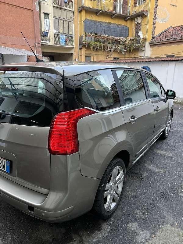 Usata Peugeot 5008 114 CV (83 kW) 2014 Monovolume