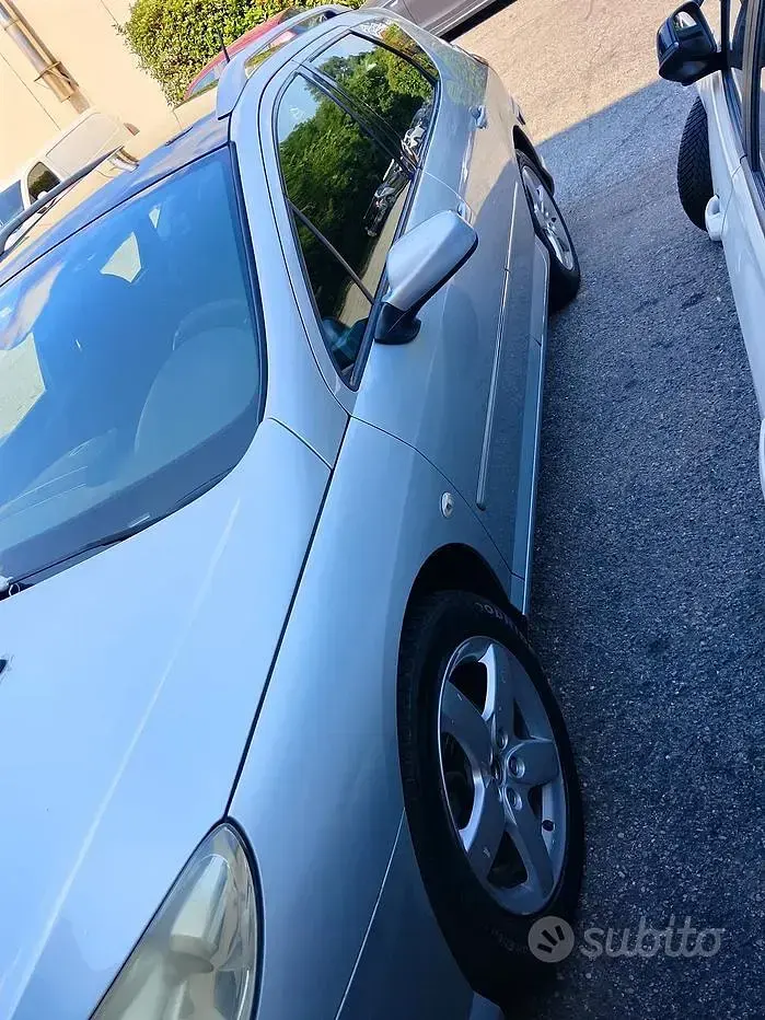 Usata Peugeot 407 140 CV (102 kW) 2009 Grigio Station wagon
