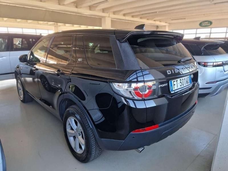Usata Land Rover Discovery Sport Pure 150 CV (110 kW) 2019 Narvik black SUV