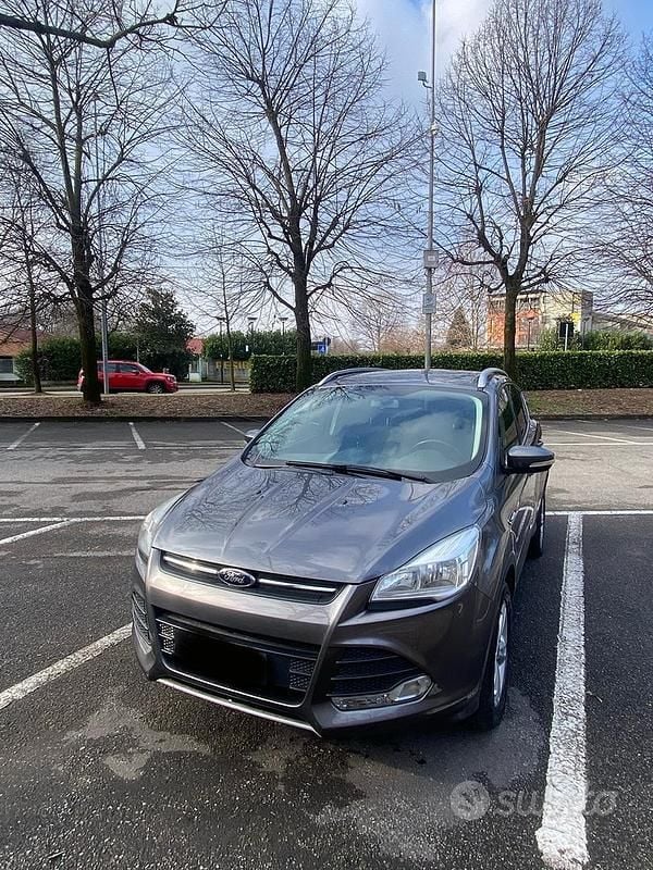 Usata Ford Kuga 2017 Grigio SUV