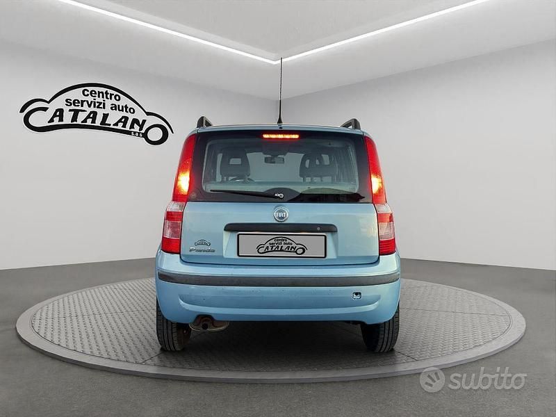 Usata Fiat Panda Dynamic 60 CV (44 kW) 2005 Blu/azzurro Utilitaria