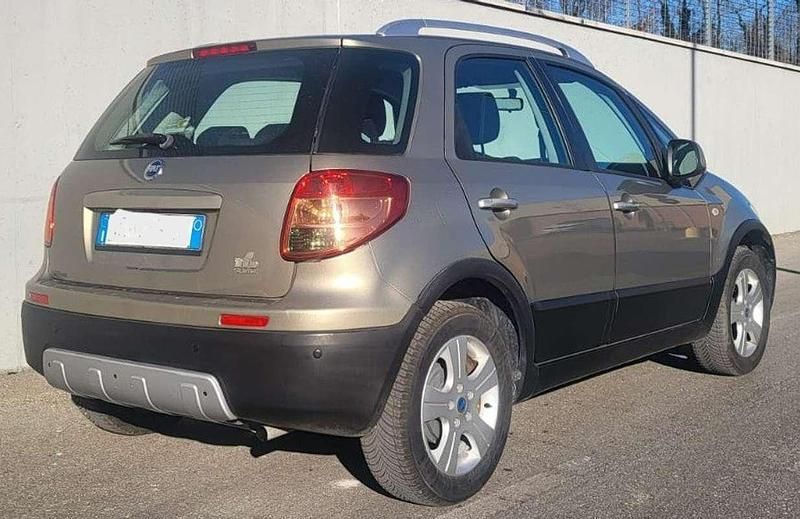 Usata Fiat Sedici Emotion 107 CV (78 kW) 2006 SUV