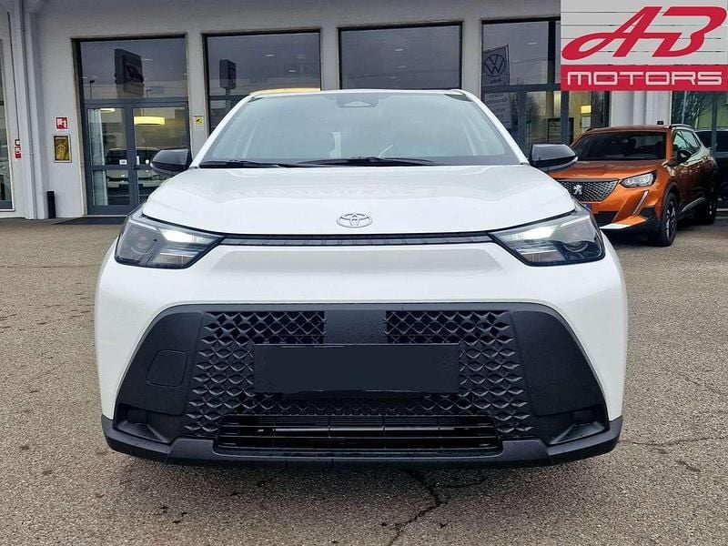 Nuova Toyota Aygo X 116 CV (85 kW) 2026 Bianco SUV