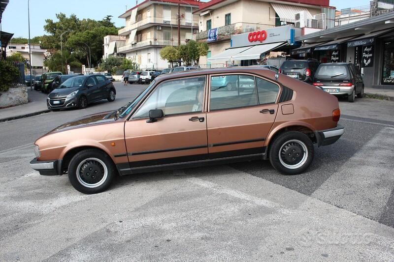 Usata Alfa Romeo Alfasud 1981 Marrone Berlina