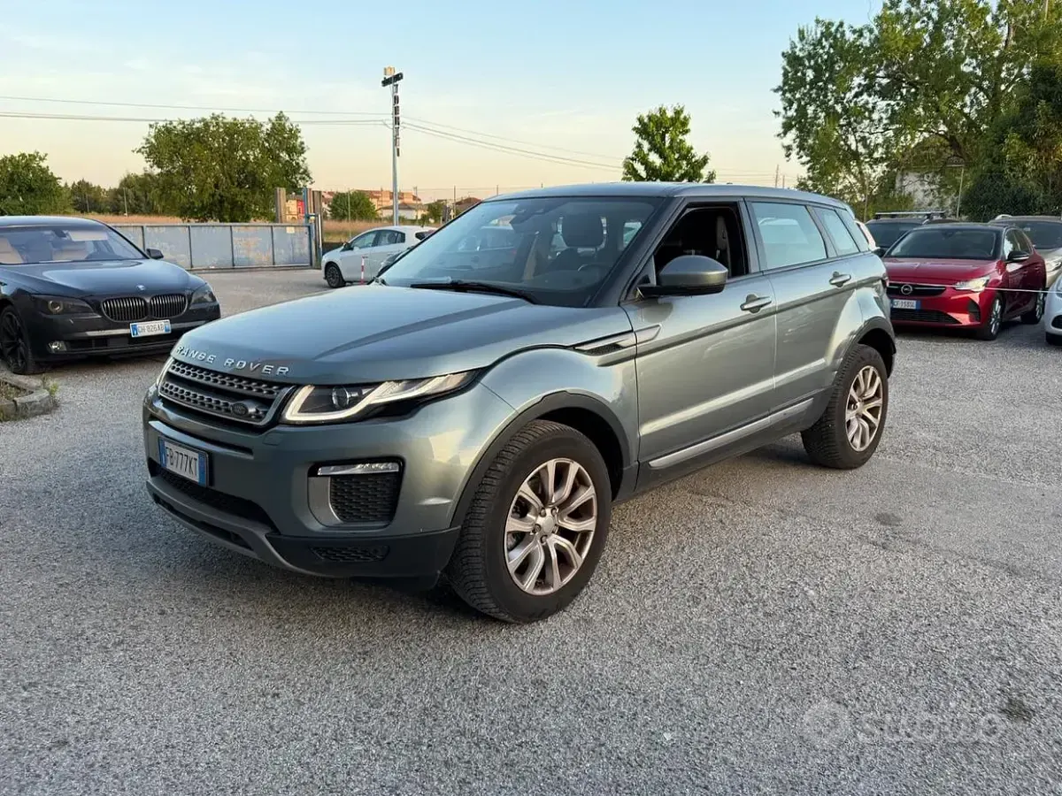 Second-hand Land Rover Range Rover evoque Dynamic 150 CP (110 kW) 2015 Gri Coupe