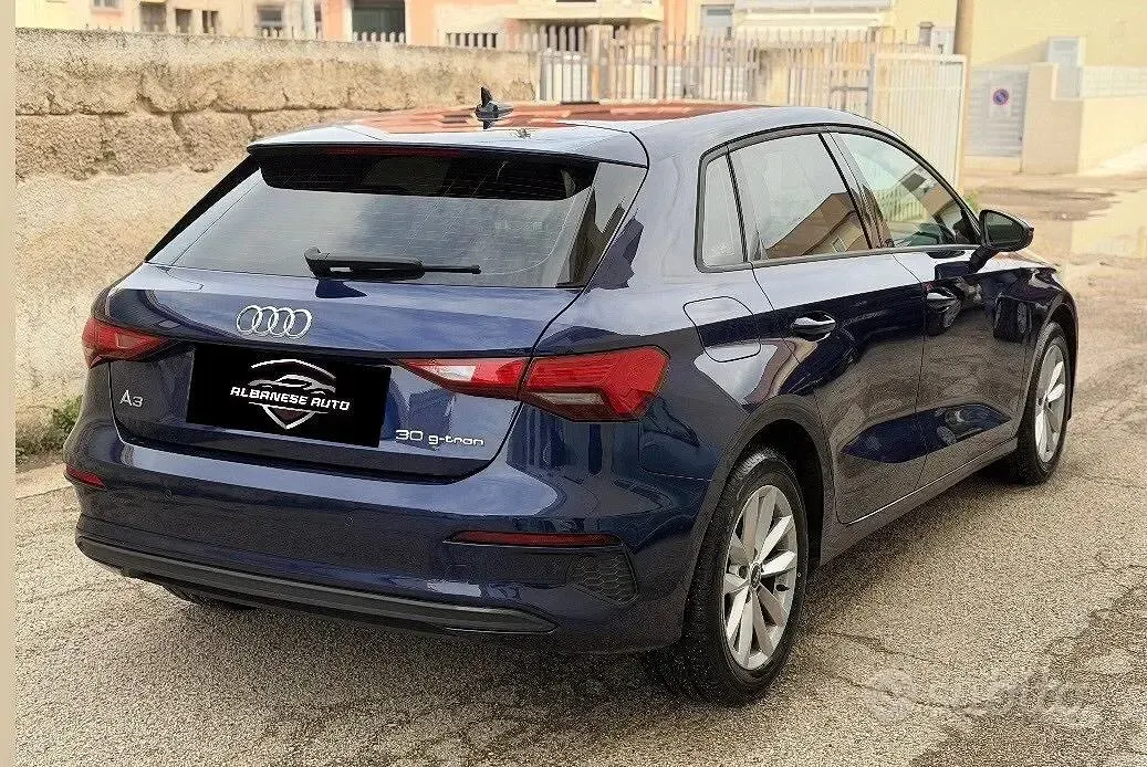 Usata Audi A3 131 CV (96 kW) 2021 Bluazzurro Berlina