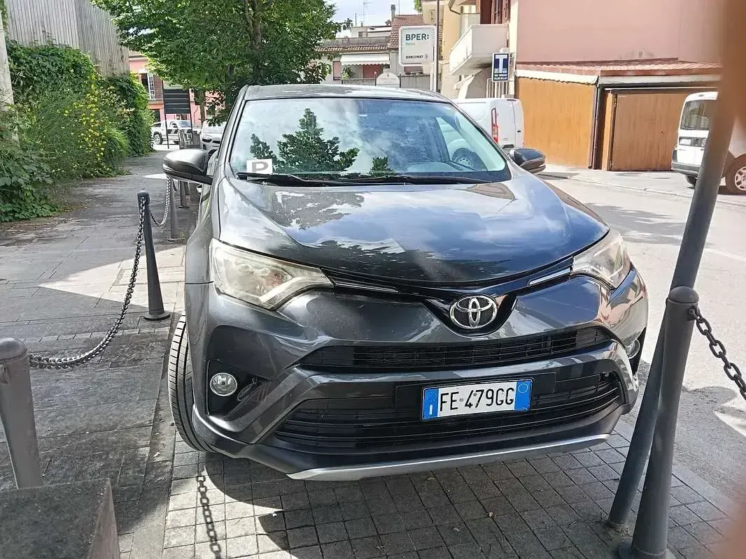 Usata Toyota RAV4 Active 143 CV (105 kW) 2016 SUV