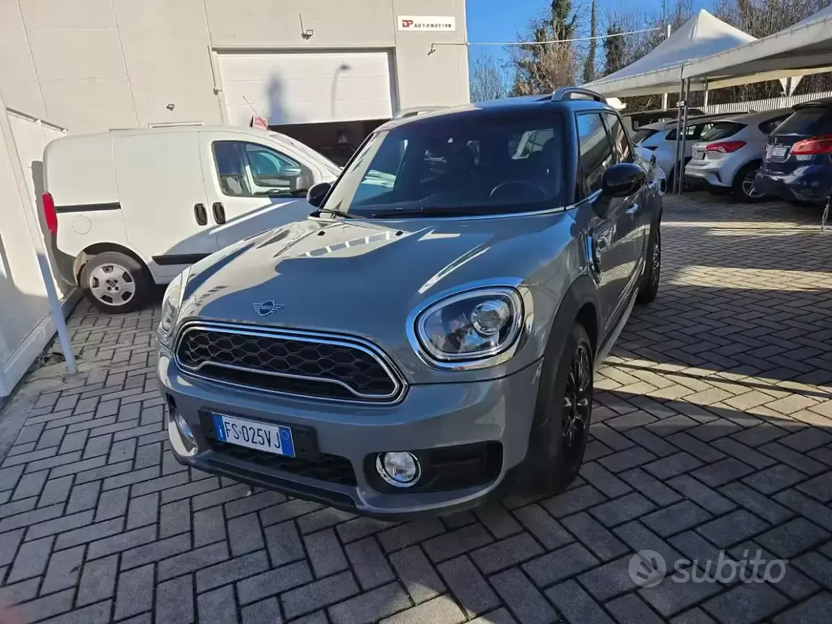 Usata Mini Cooper S Countryman Hype 136 CV (100 kW) 2018 Grigio SUV