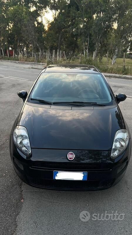 Usata Fiat Punto Street 65 CV (47 kW) 2014 Nero Utilitaria