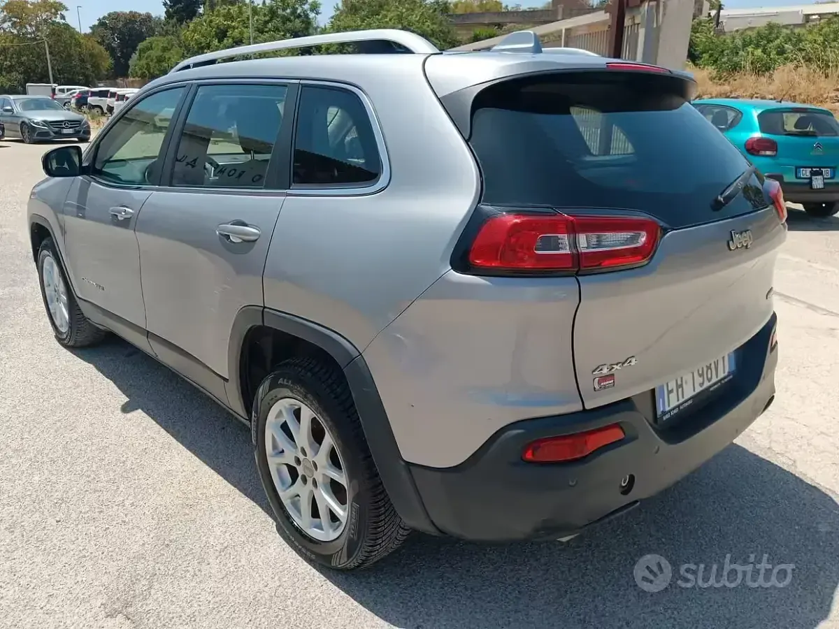Usata Jeep Cherokee 185 CV (136 kW) 2017 Grigio SUV