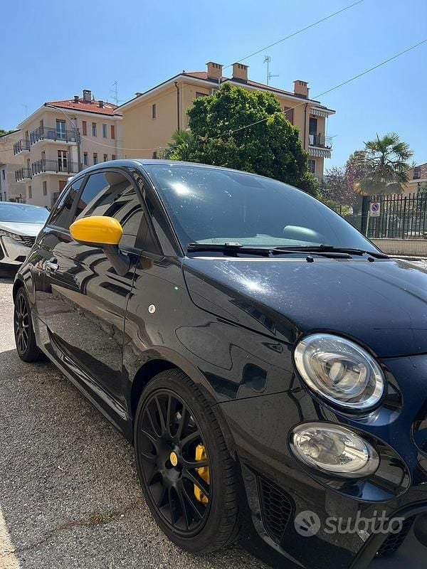 Usata Abarth 595 Pista 231 CV (169 kW) 2020 Nero Cabrio