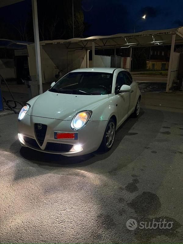 Usata Alfa Romeo MiTo Distinctive 95 CV (69 kW) 2010 Bianco Utilitaria
