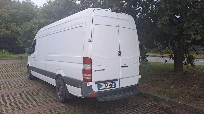 Usata Mercedes 316 163 CV (119 kW) 2010 Furgone