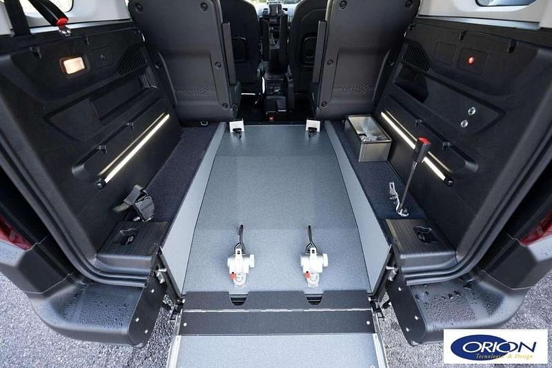 Nuova Fiat Doblò Easy 105 CV (77 kW) 2025 Bianco Monovolume