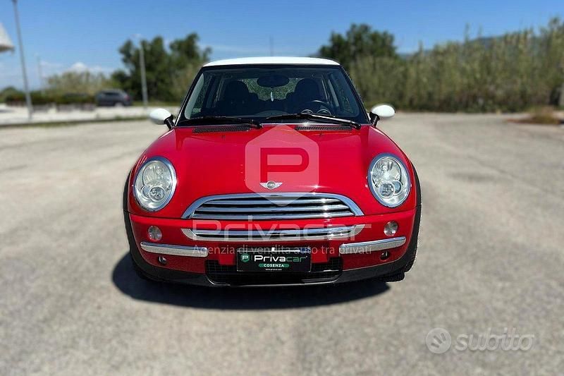 Usata Mini One D 88 CV (64 kW) 2005 Rosso Utilitaria