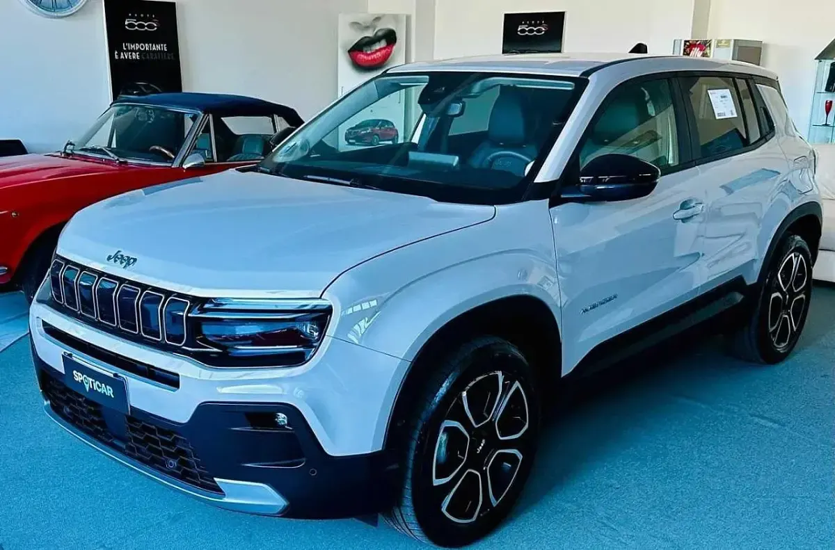 Usata Jeep Avenger Summit 101 CV (74 kW) 2025 SUV