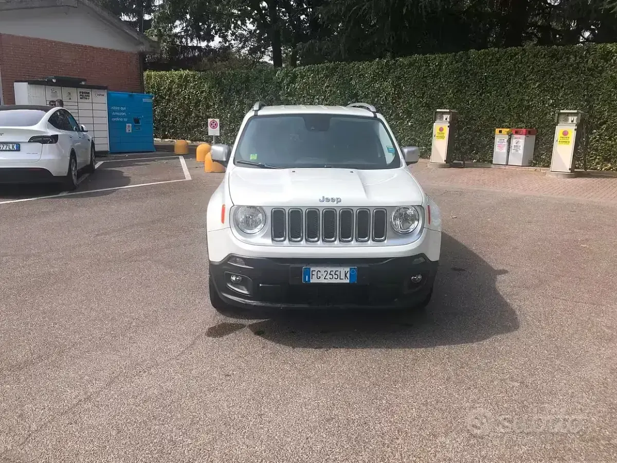 Usata Jeep Renegade Limited 140 CV (102 kW) 2016 Bianco SUV