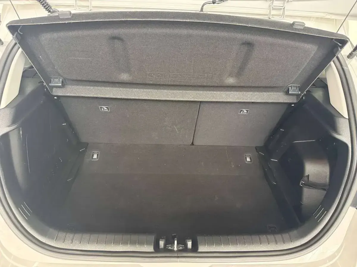 Usata Hyundai i20 Prime 101 CV (74 kW) 2024 Beige Utilitaria
