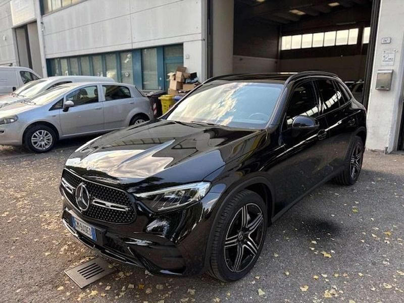 Nero Usata 2023 Mercedes GLC220 AMG Line Premium Plus SUV | 49.000 € (Ottimo prezzo) - Immagine 1/4