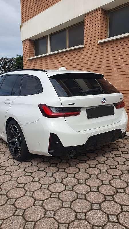 Usata BMW 330e M Sport 184 CV (135 kW) 2024 Bianco Station wagon