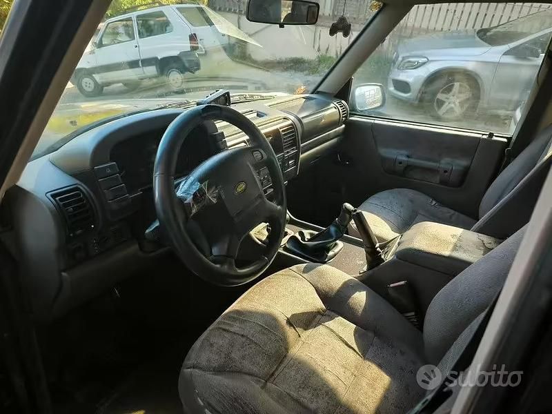 Usata Land Rover Discovery 2 137 CV (100 kW) 2000 Grigio SUV