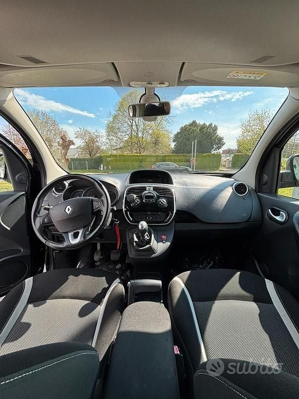 Usata Renault Kangoo 110 CV (80 kW) 2014 Nero Monovolume