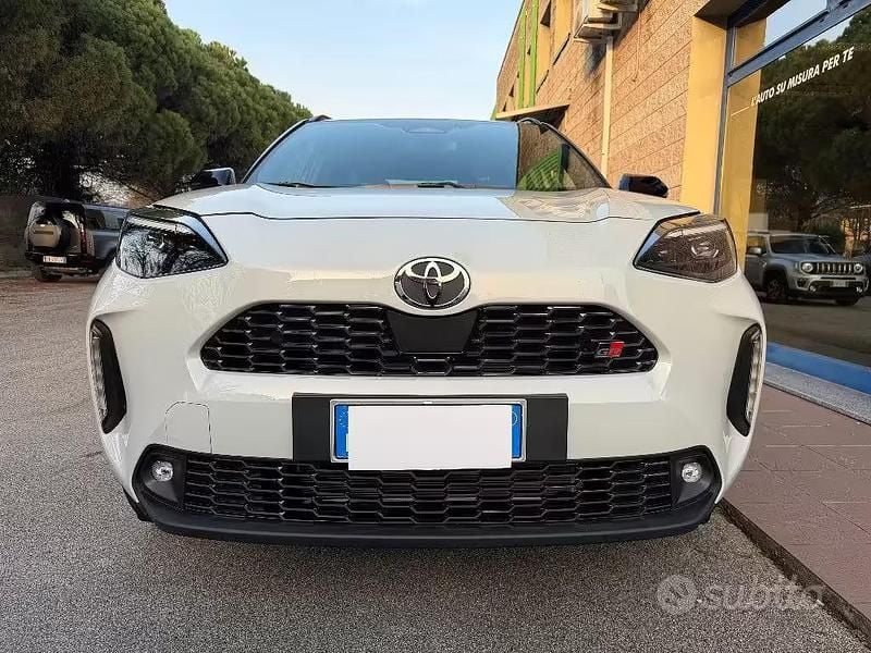 Usata Toyota Yaris Cross Sport 130 CV (95 kW) 2025 Bianco SUV