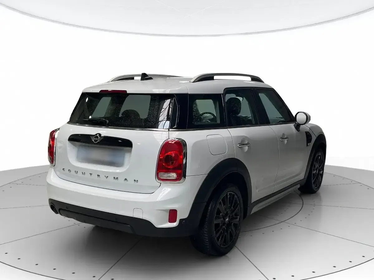 Usata Mini One D Countryman 116 CV (85 kW) 2018 Bianco SUV