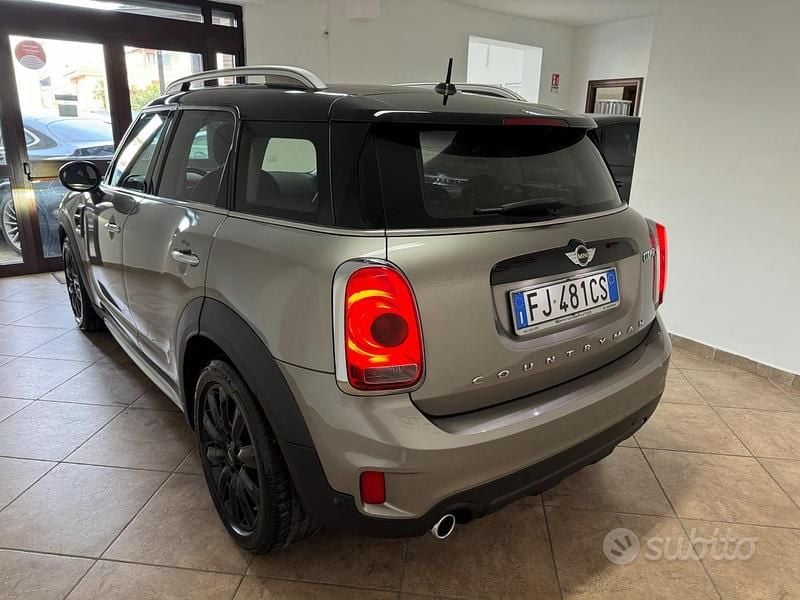 Usata Mini Cooper D Countryman Hype 150 CV (110 kW) 2017 Grigio SUV