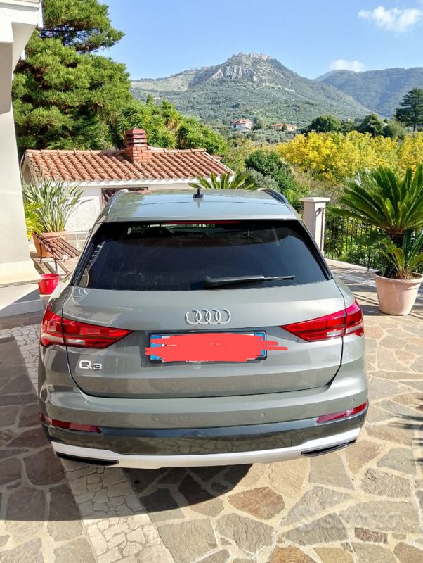 Usata Audi Q3 Business 150 CV (110 kW) 2021 Grigio SUV