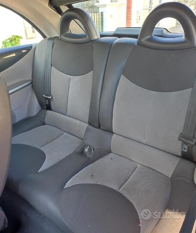 Begagnad Citroën C3 Pluriel 73 HK (53 kW) 2005 Svart Cab