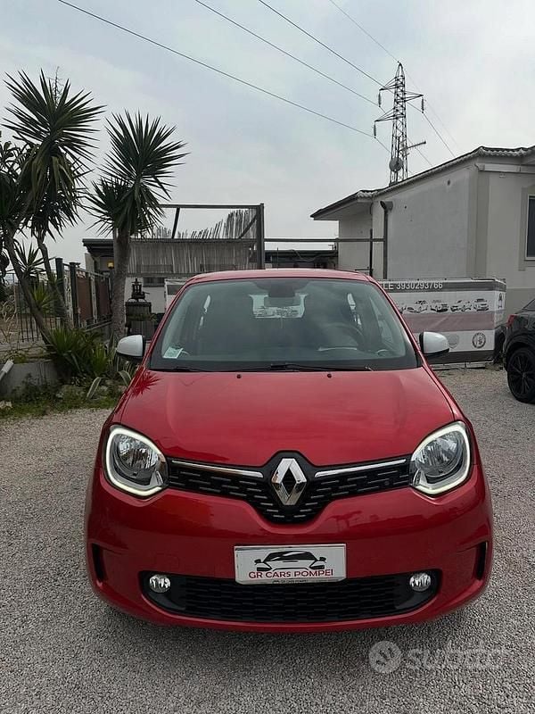 Usata Renault Twingo SE 69 CV (50 kW) 2015 Rosso Utilitaria