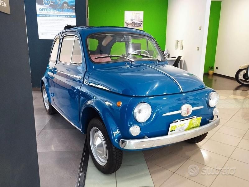 Usata Fiat 500 19 CV (13 kW) 1960 Blu Utilitaria