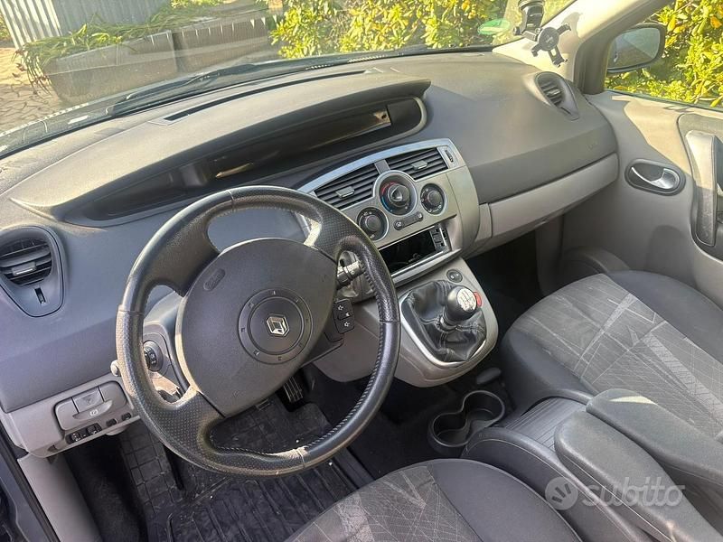 Usata Renault Scénic II 2007 Grigio Monovolume