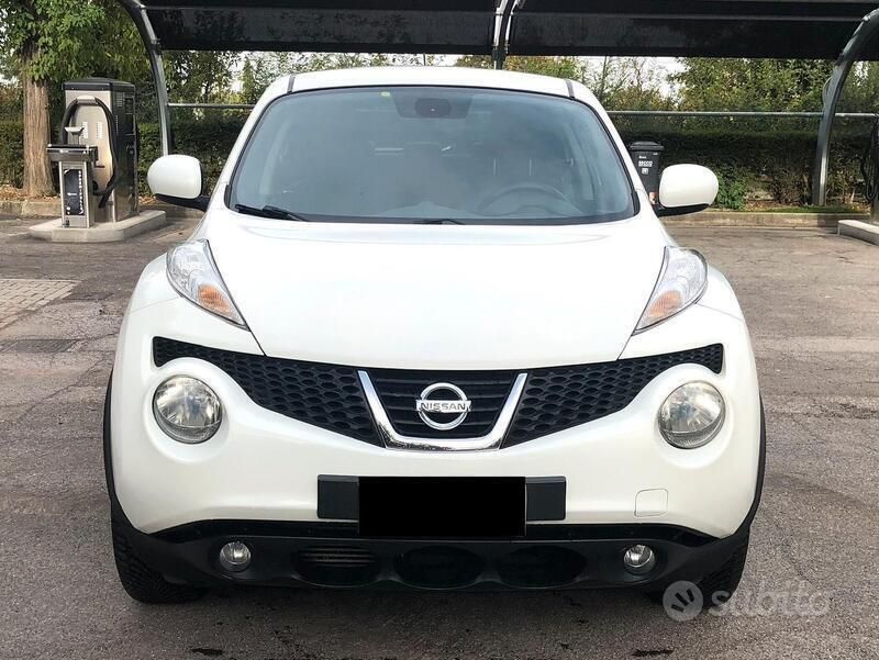 Usata Nissan Juke Tekna 110 CV (80 kW) 2011 Bianco SUV