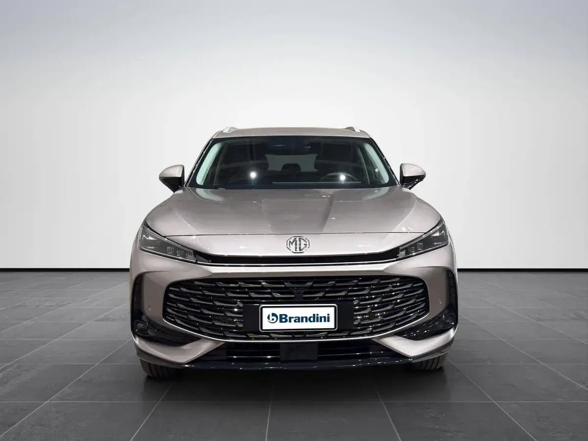 Usata MG HS Luxury 143 CV (105 kW) 2025 Sterling silver SUV
