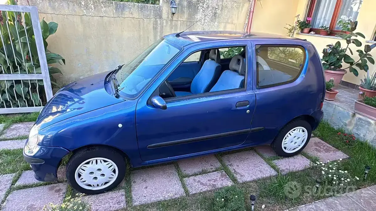 Usata Fiat 600 54 CV (39 kW) 2001 Bluazzurro Berlina
