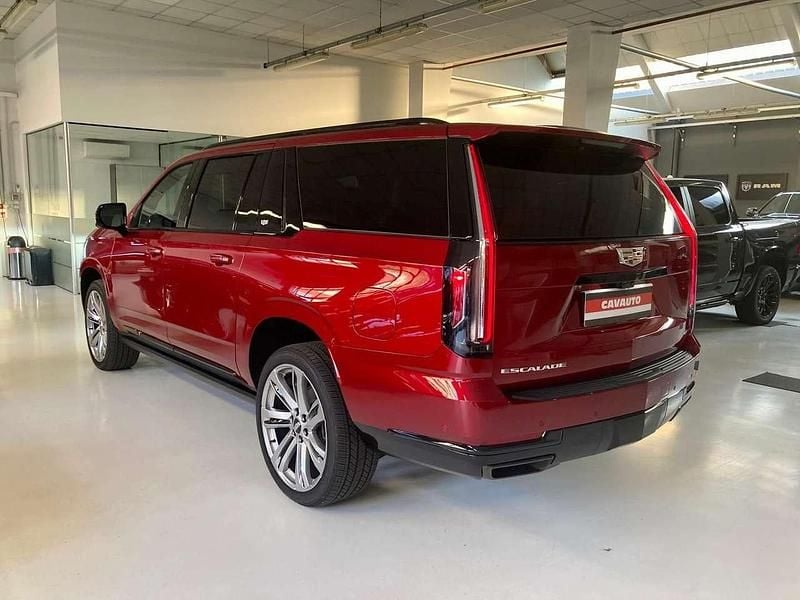 Nuova Cadillac Escalade 426 CV (313 kW) 2025 Rosso SUV