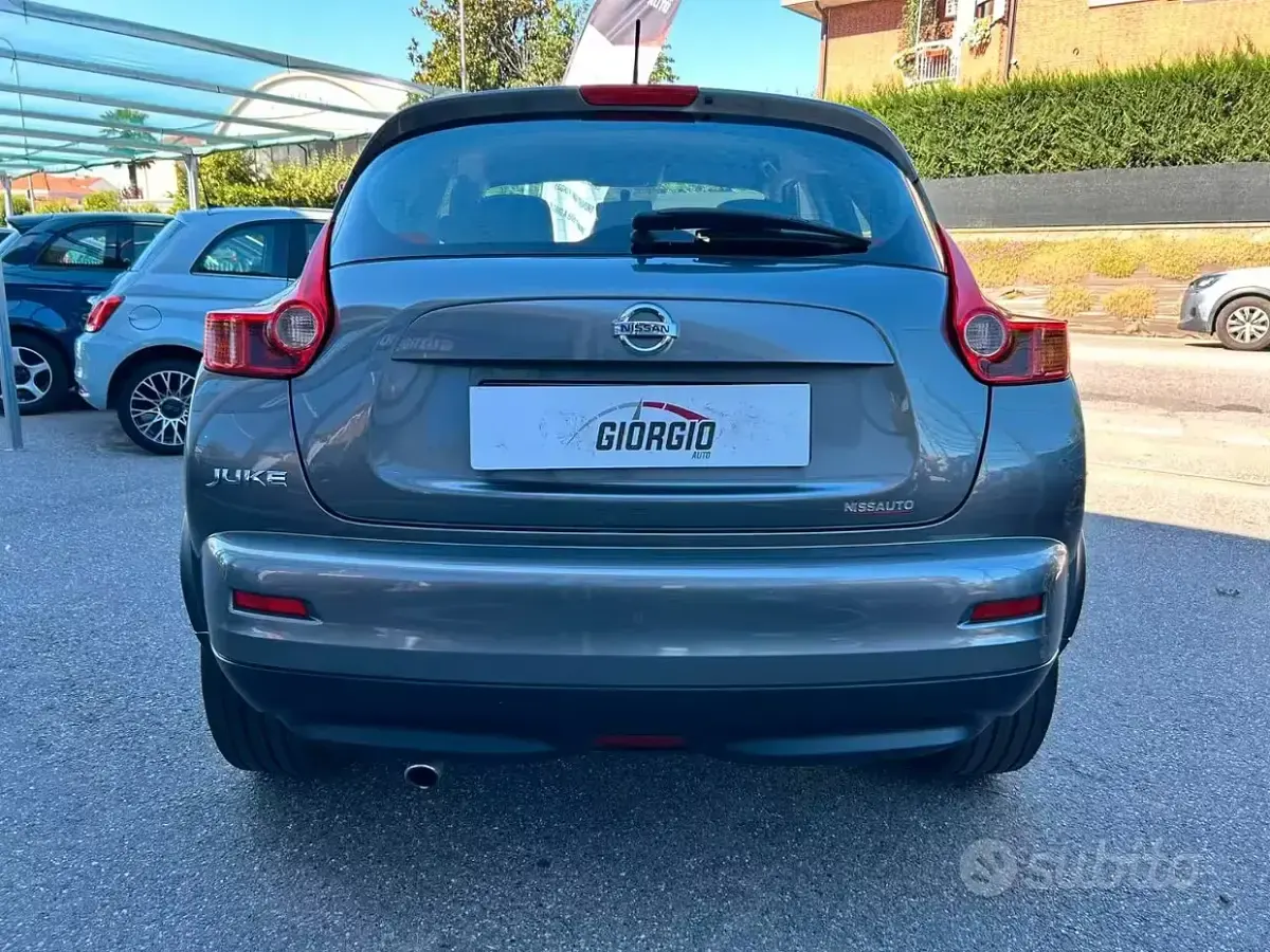Usata Nissan Juke Acenta 117 CV (86 kW) 2014 Grigio SUV
