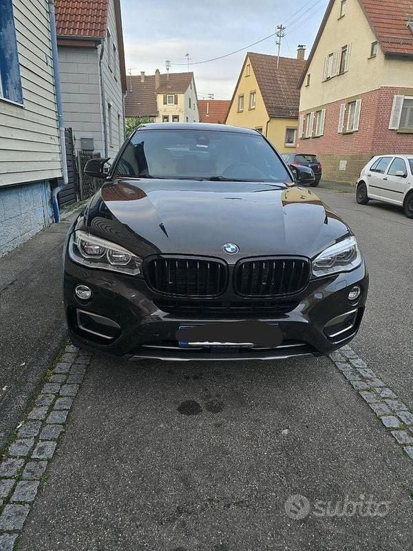 Begagnad BMW X6 Efficient Dynamics 258 HK (189 kW) 2015 Brun SUV