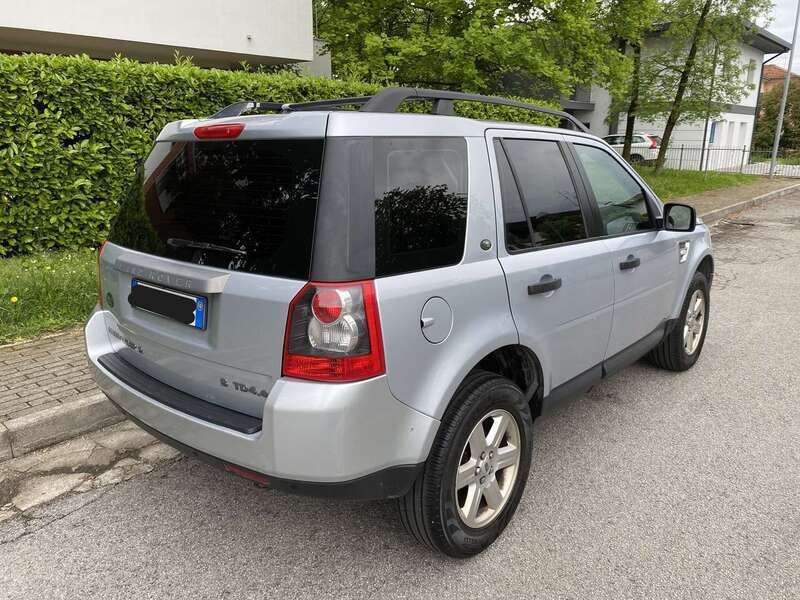 Usata Land Rover Freelander 2 SE 160 CV (117 kW) 2010 Argento SUV