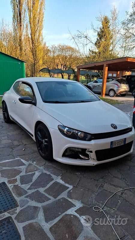 Usata VW Scirocco 2011 Bianco Coupé