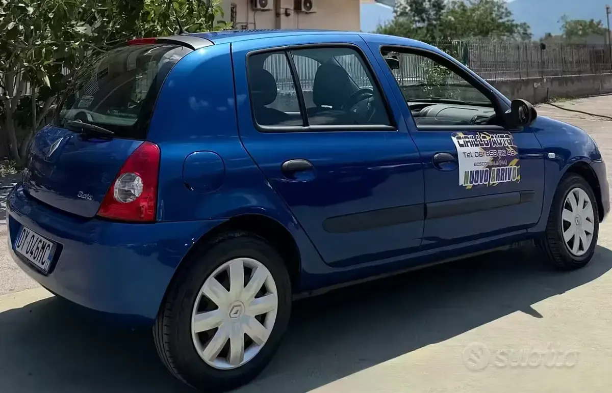 Usata Renault Clio 58 CV (42 kW) 2009 Bluazzurro Utilitaria