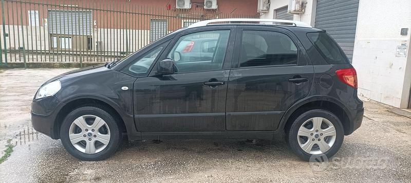 Usata Fiat Sedici 120 CV (88 kW) 2008 Nero SUV