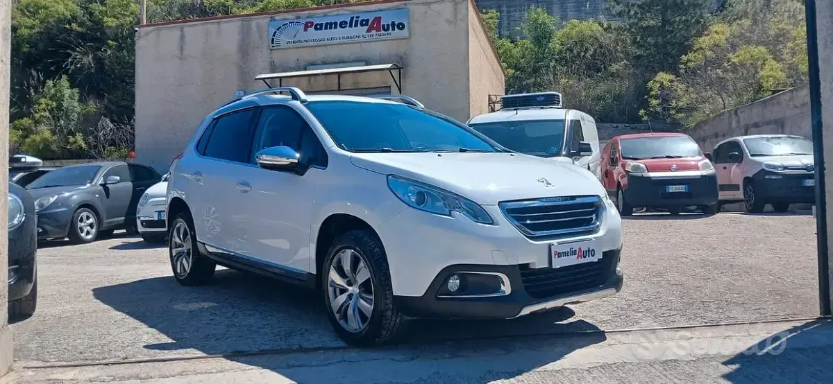 Usata Peugeot 2008 Allure 92 CV (67 kW) 2014 Bianco SUV