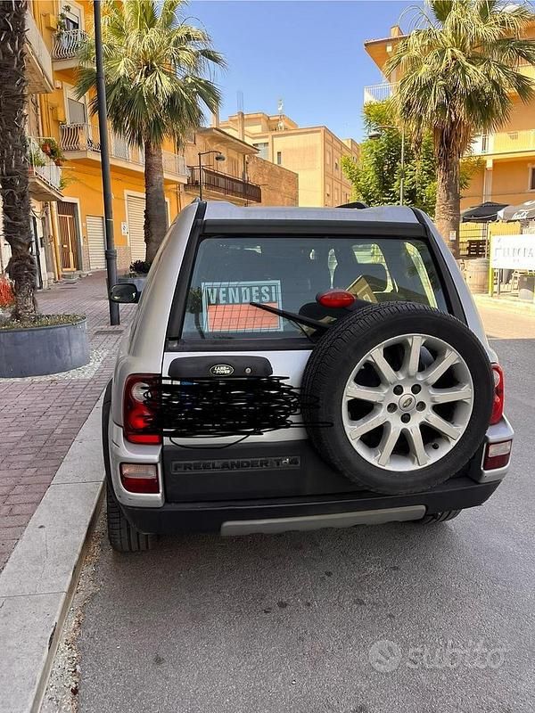 Usata Land Rover Freelander 111 CV (81 kW) 2005 Grigio SUV