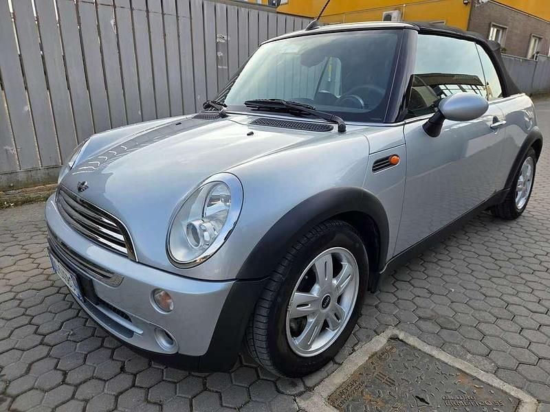 Usata Mini Cooper Cabriolet 116 CV (85 kW) 2006 Argento Cabrio